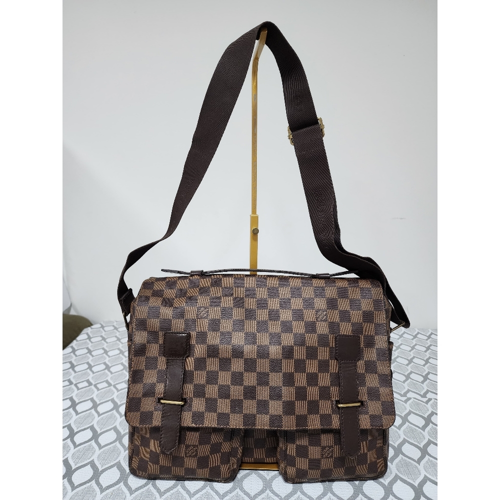 LOUIS VUITTON Damier Ebene Broadway Messenger Bag Brown